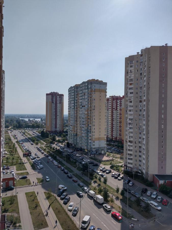 Осокорки Русовой 3 Apartment เคียฟ ภายนอก รูปภาพ