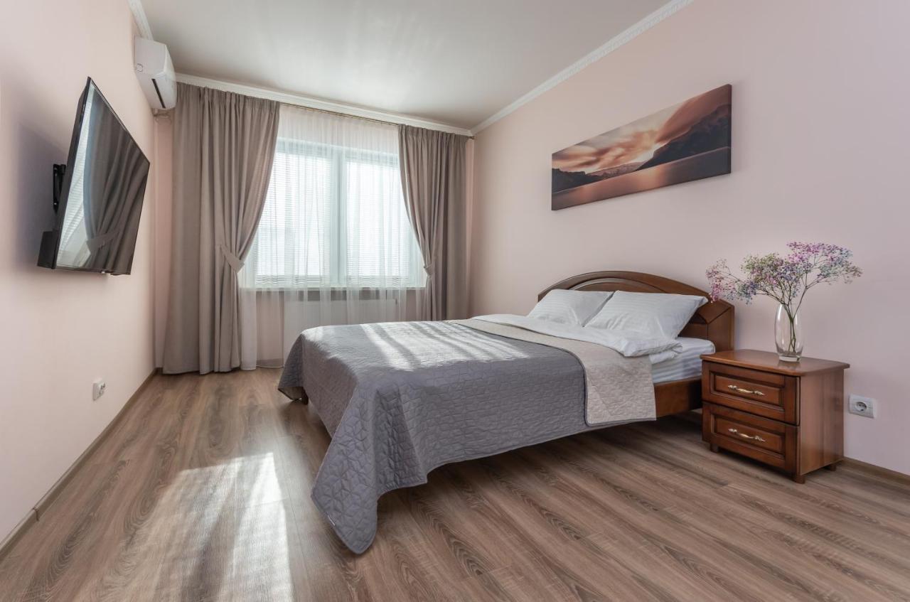 Осокорки Русовой 3 Apartment เคียฟ ภายนอก รูปภาพ